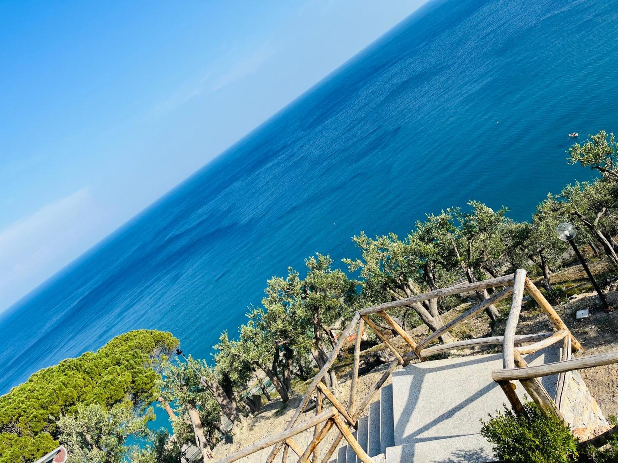 Hotel Eufonia Del Mare à Finale Ligure Extérieur photo